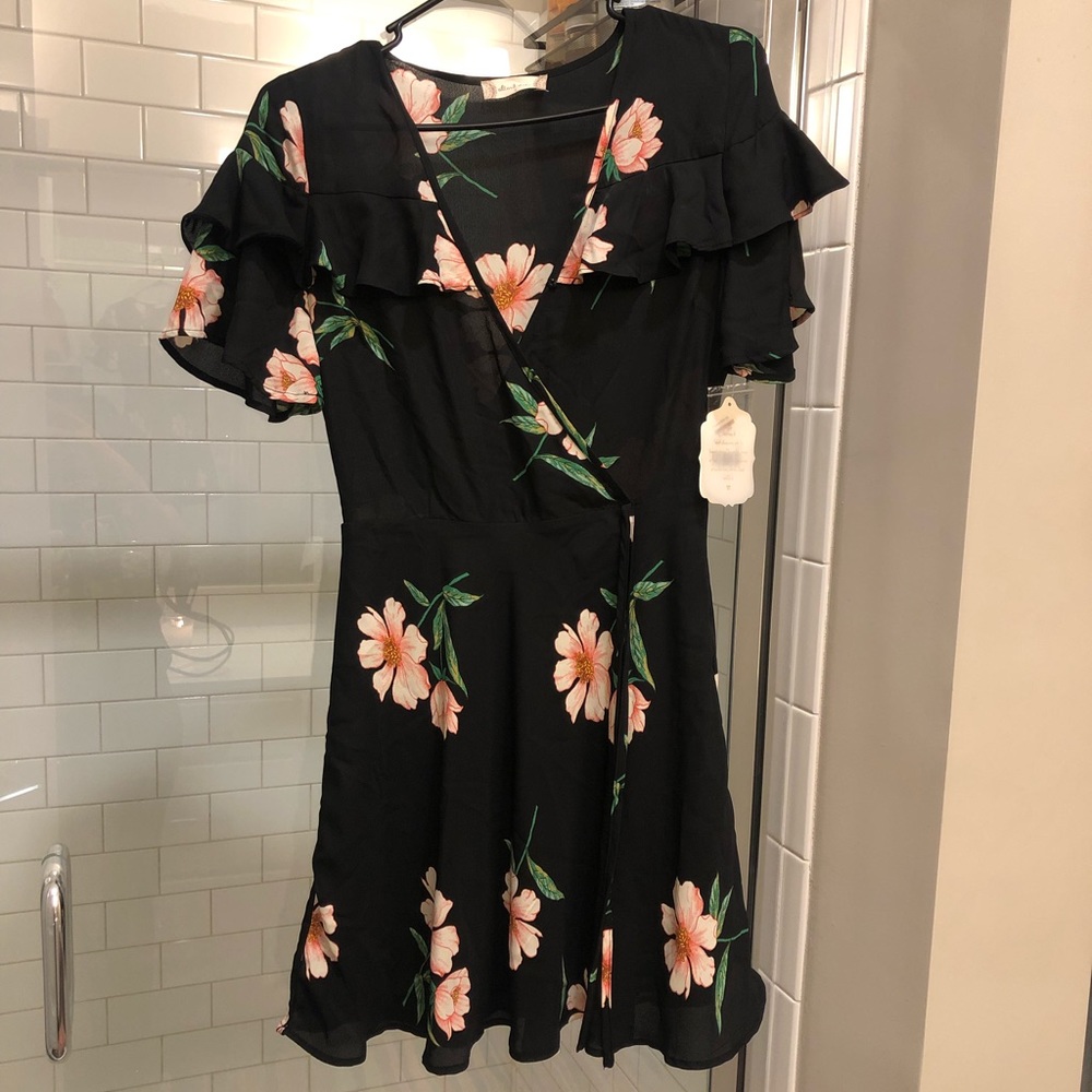 NWT cute floral wrap dress altar’d state
